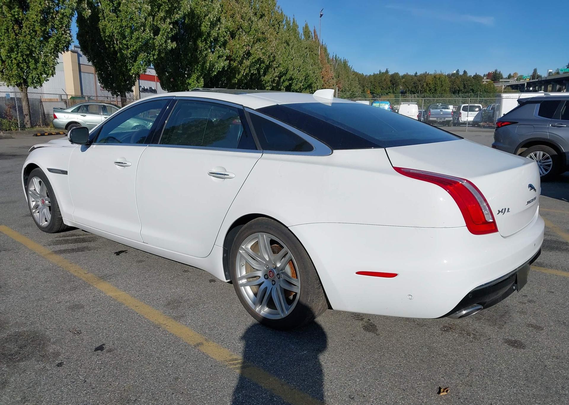2018 JAGUAR XJL