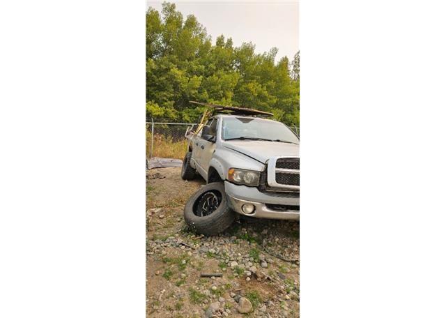 2004 DODGE RAM 1500 ST