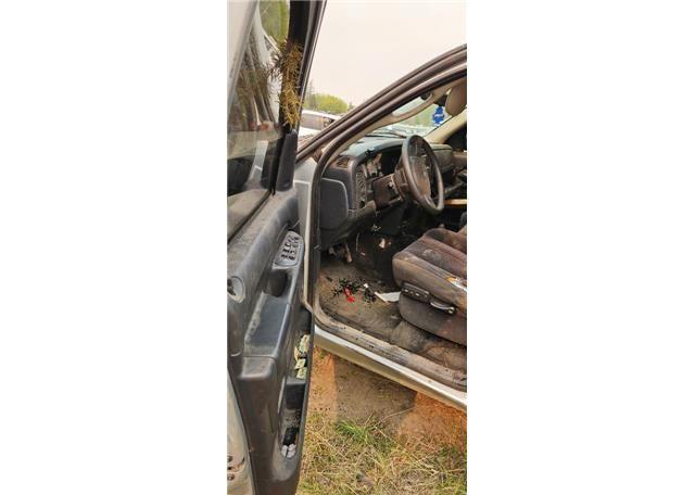 2004 DODGE RAM 1500 ST