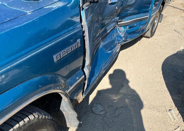 1992 MAZDA B2600 CAB PLUS