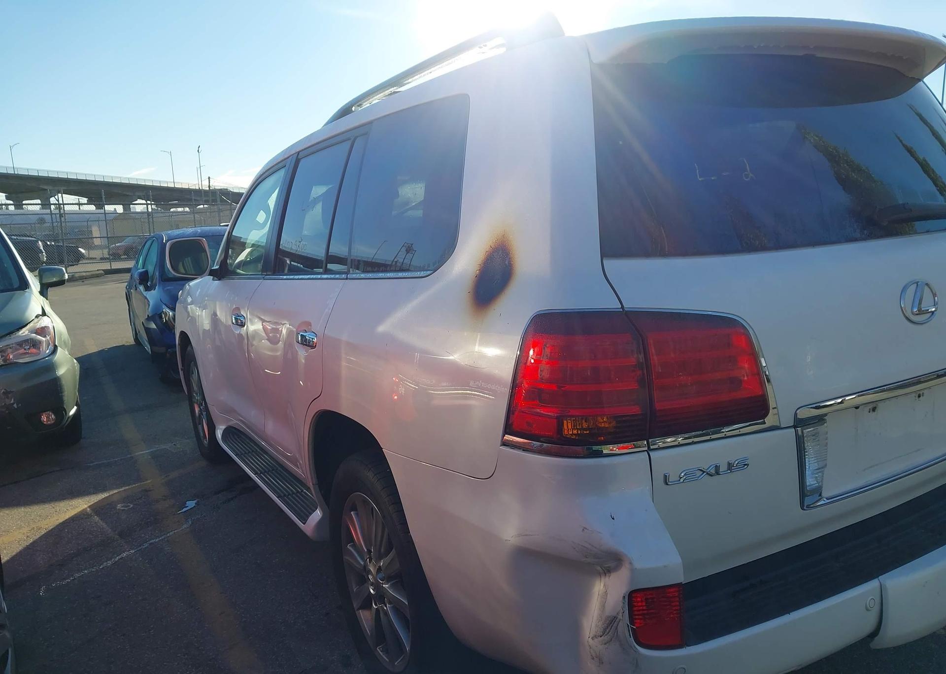 2010 LEXUS LX 570