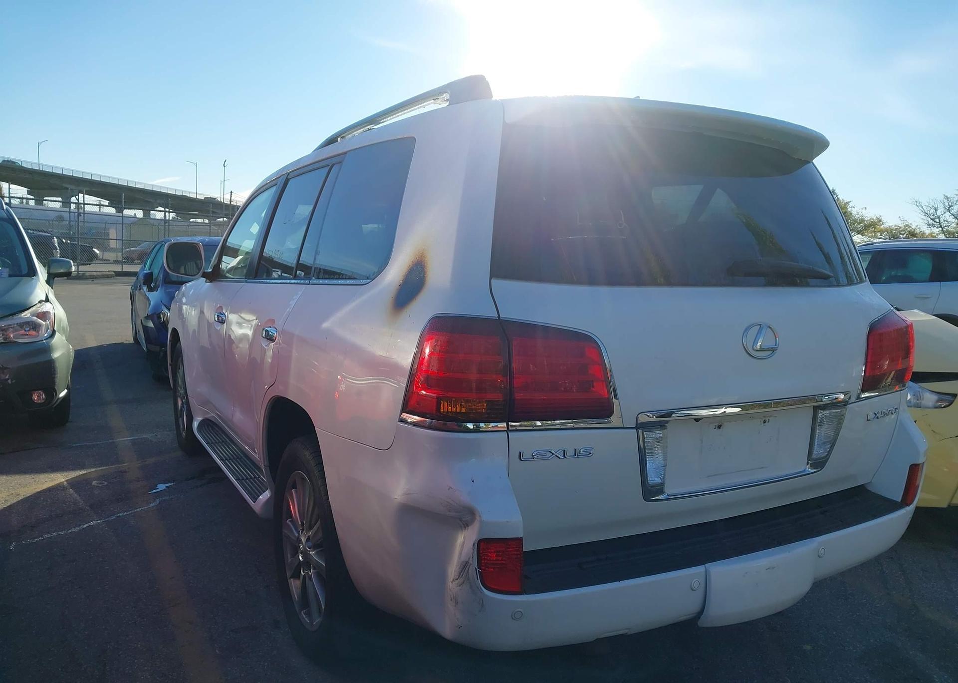 2010 LEXUS LX 570