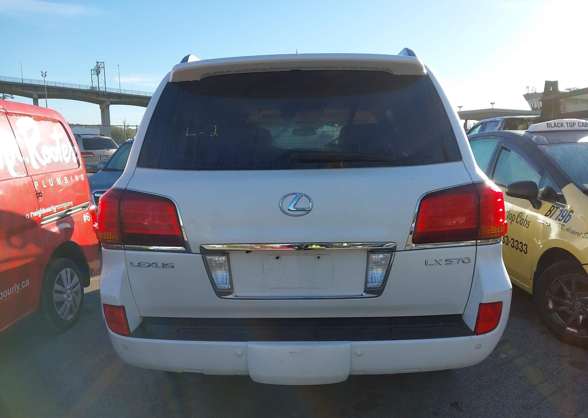 2010 LEXUS LX 570