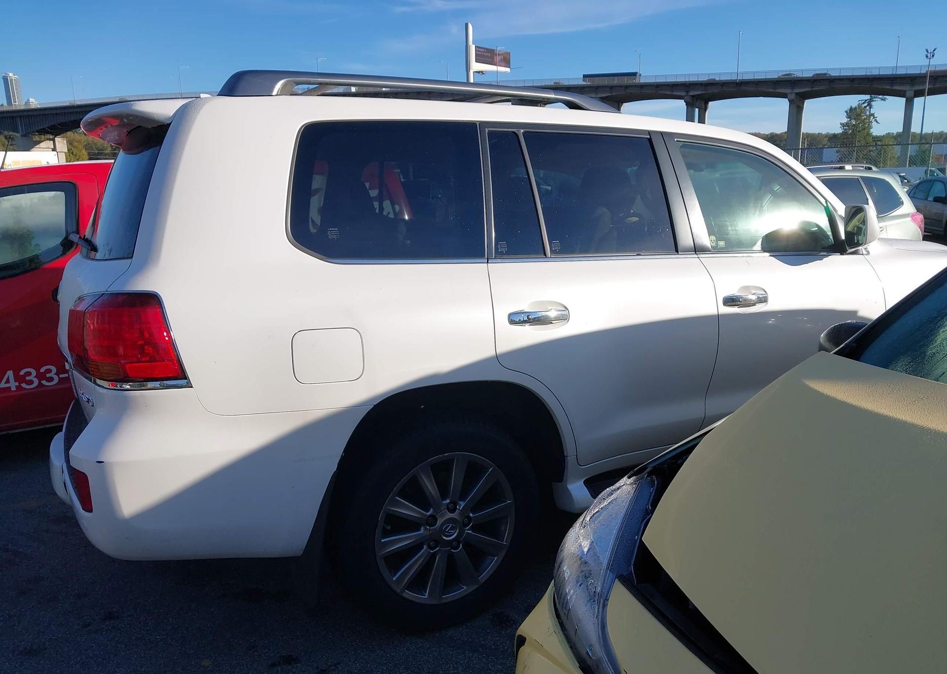 2010 LEXUS LX 570