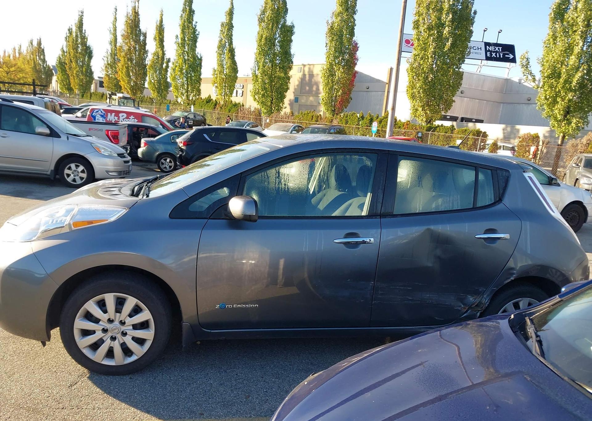 2016 NISSAN LEAF