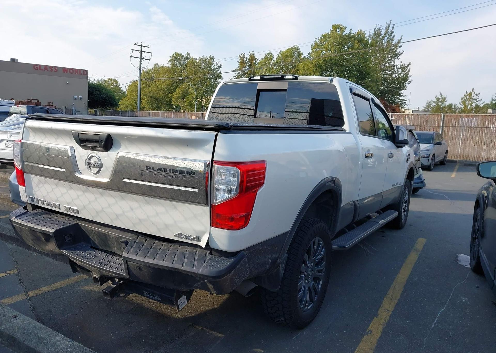2016 NISSAN TITAN