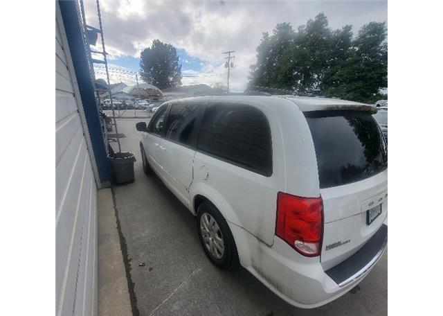 2016 DODGE GRAND CARAVAN SE