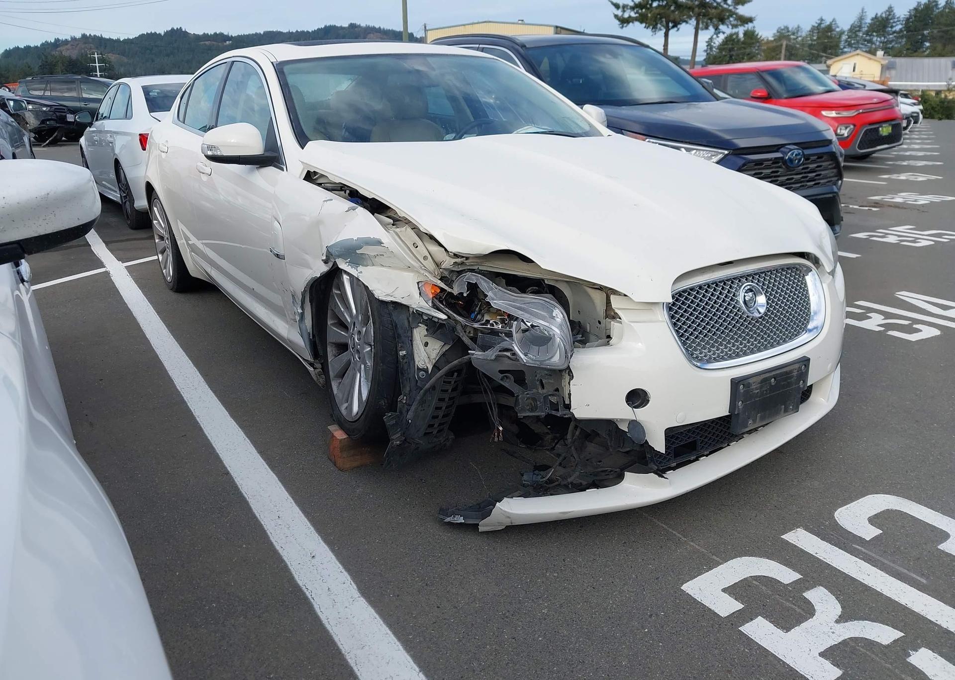 2009 JAGUAR XF