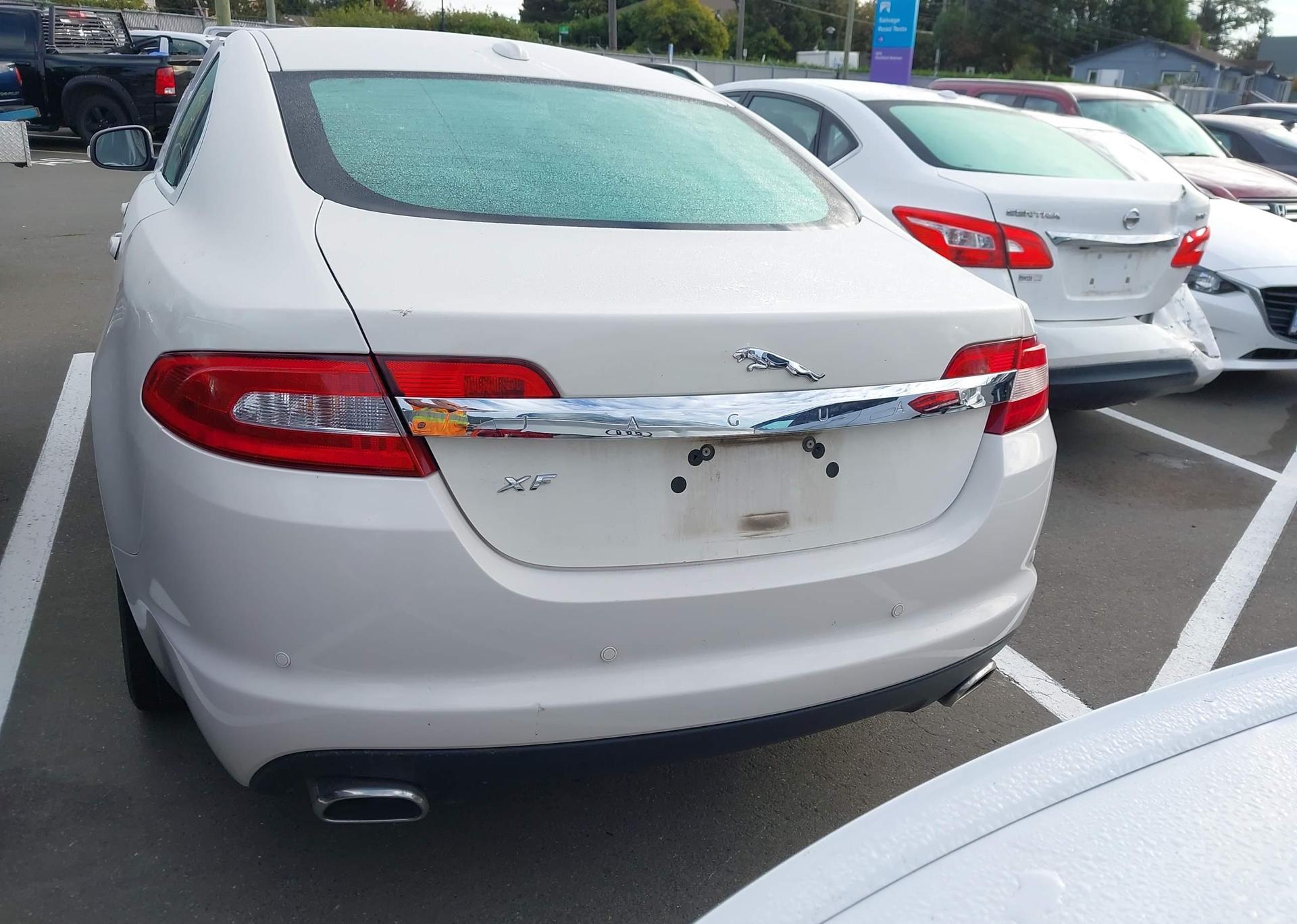 2009 JAGUAR XF