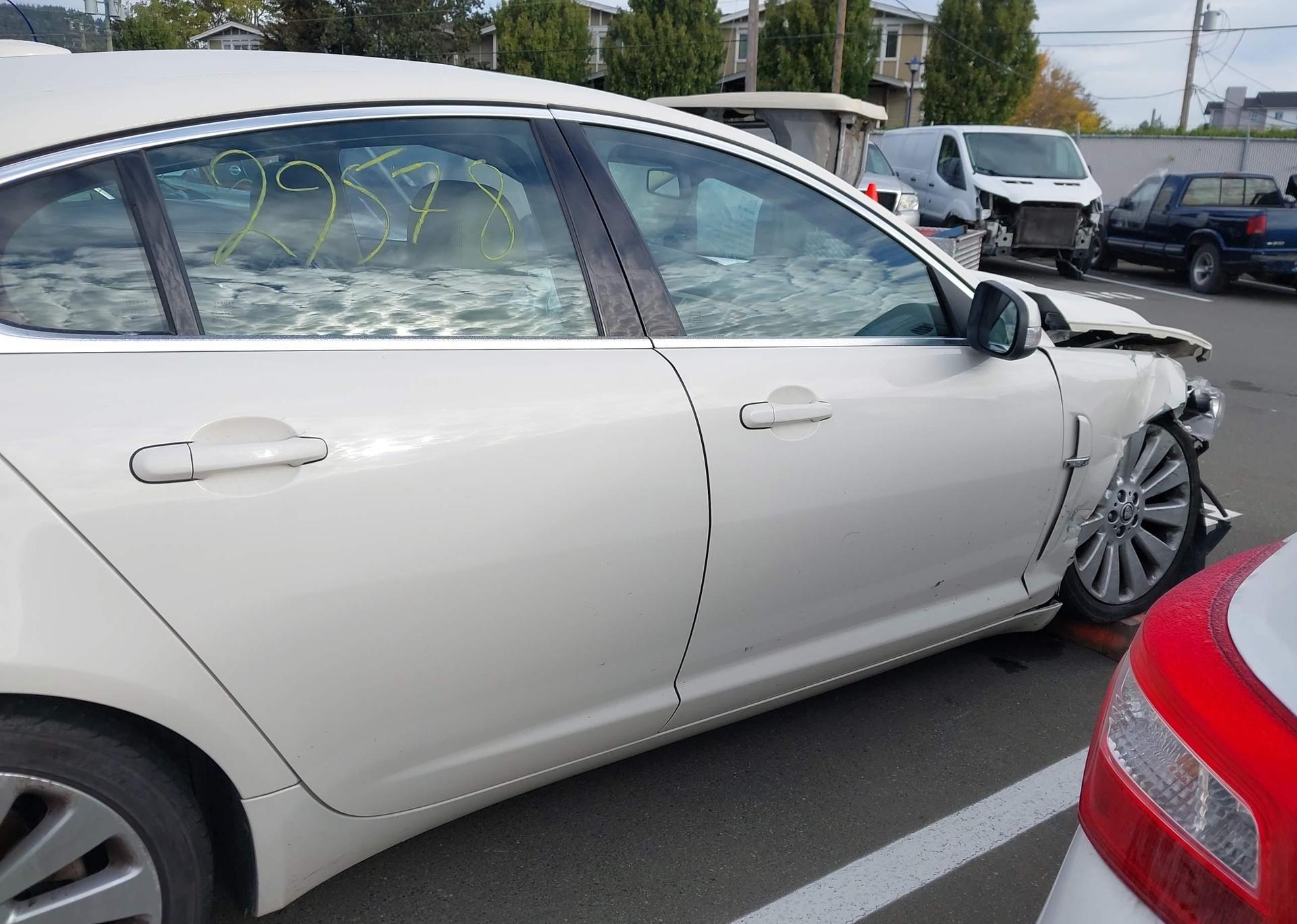 2009 JAGUAR XF