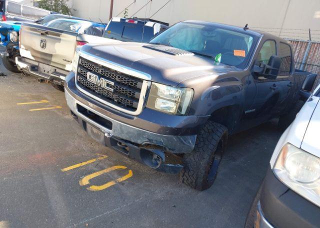 2011 GMC SIERRA K2500 SLE