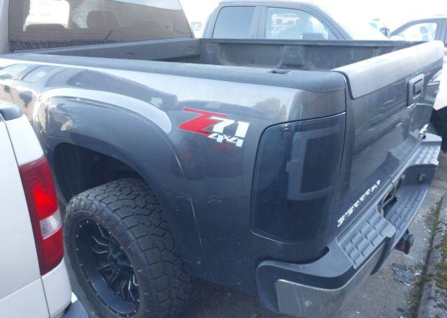 2011 GMC SIERRA K2500 SLE