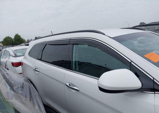 2016 HYUNDAI SANTA FE SE