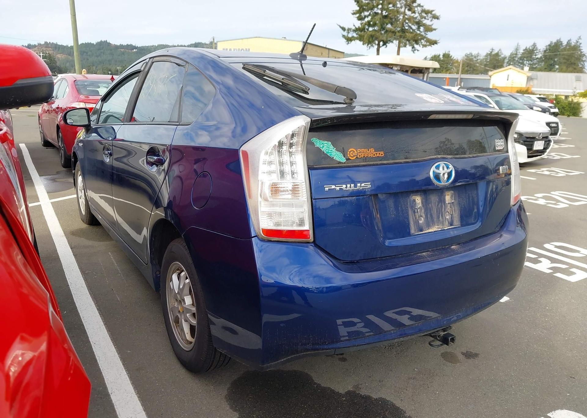 2011 TOYOTA PRIUS