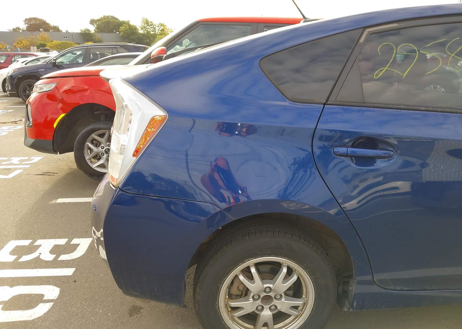 2011 TOYOTA PRIUS