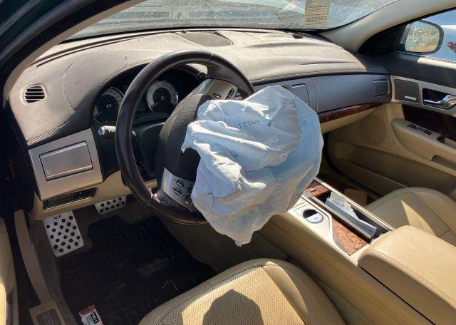 2009 JAGUAR XF
