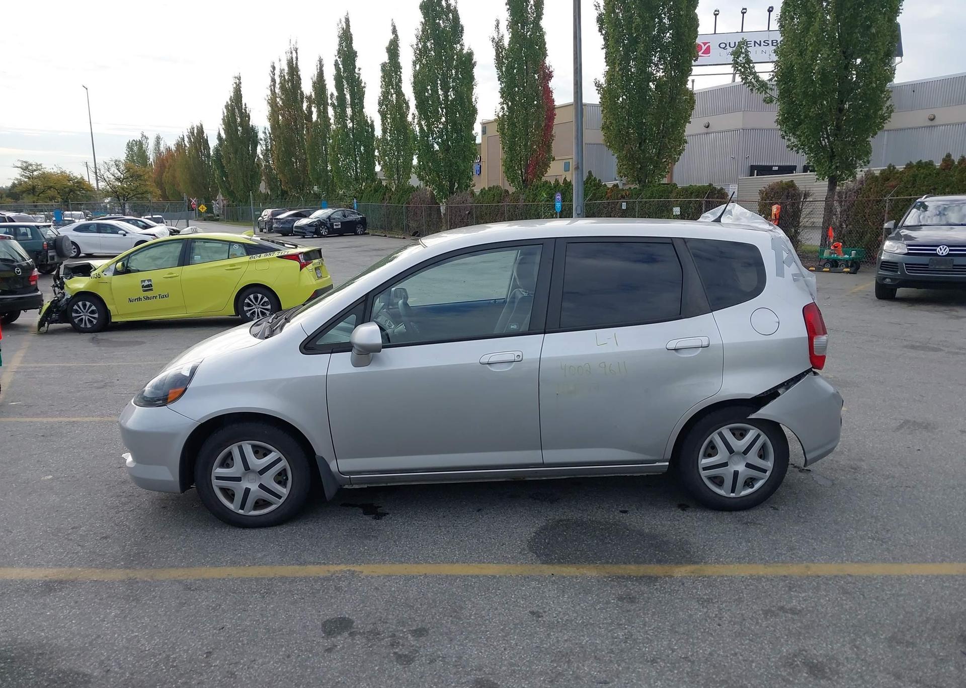 2007 HONDA FIT