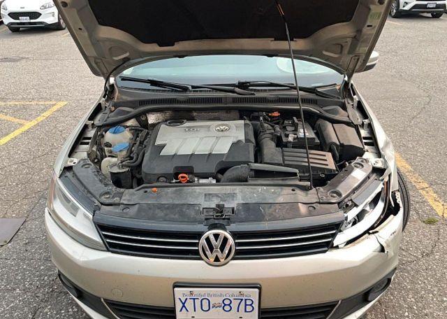 2012 VOLKSWAGEN JETTA