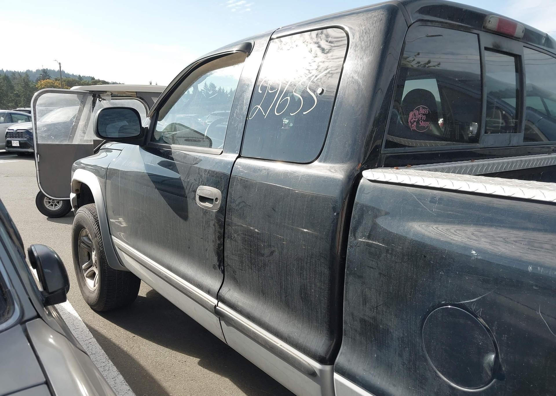 2003 DODGE DAKOTA SLT