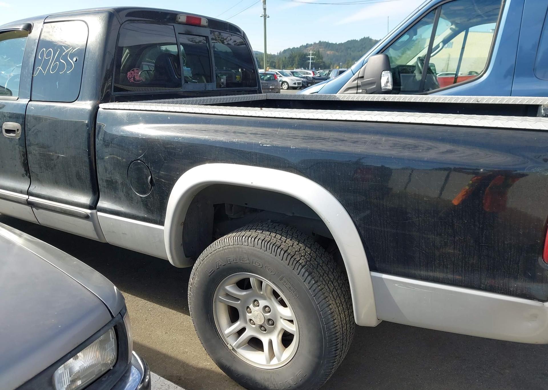 2003 DODGE DAKOTA SLT