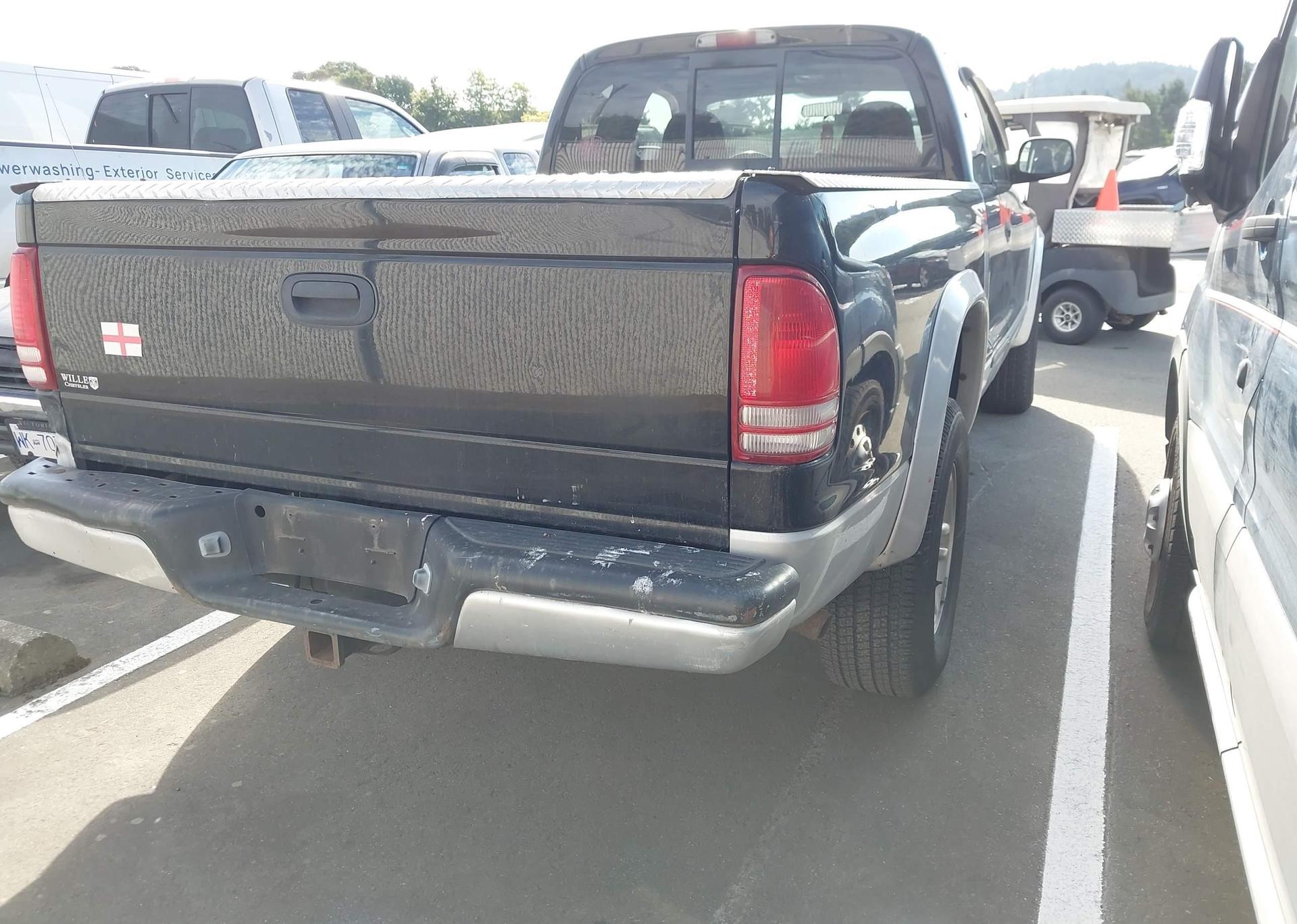 2003 DODGE DAKOTA SLT