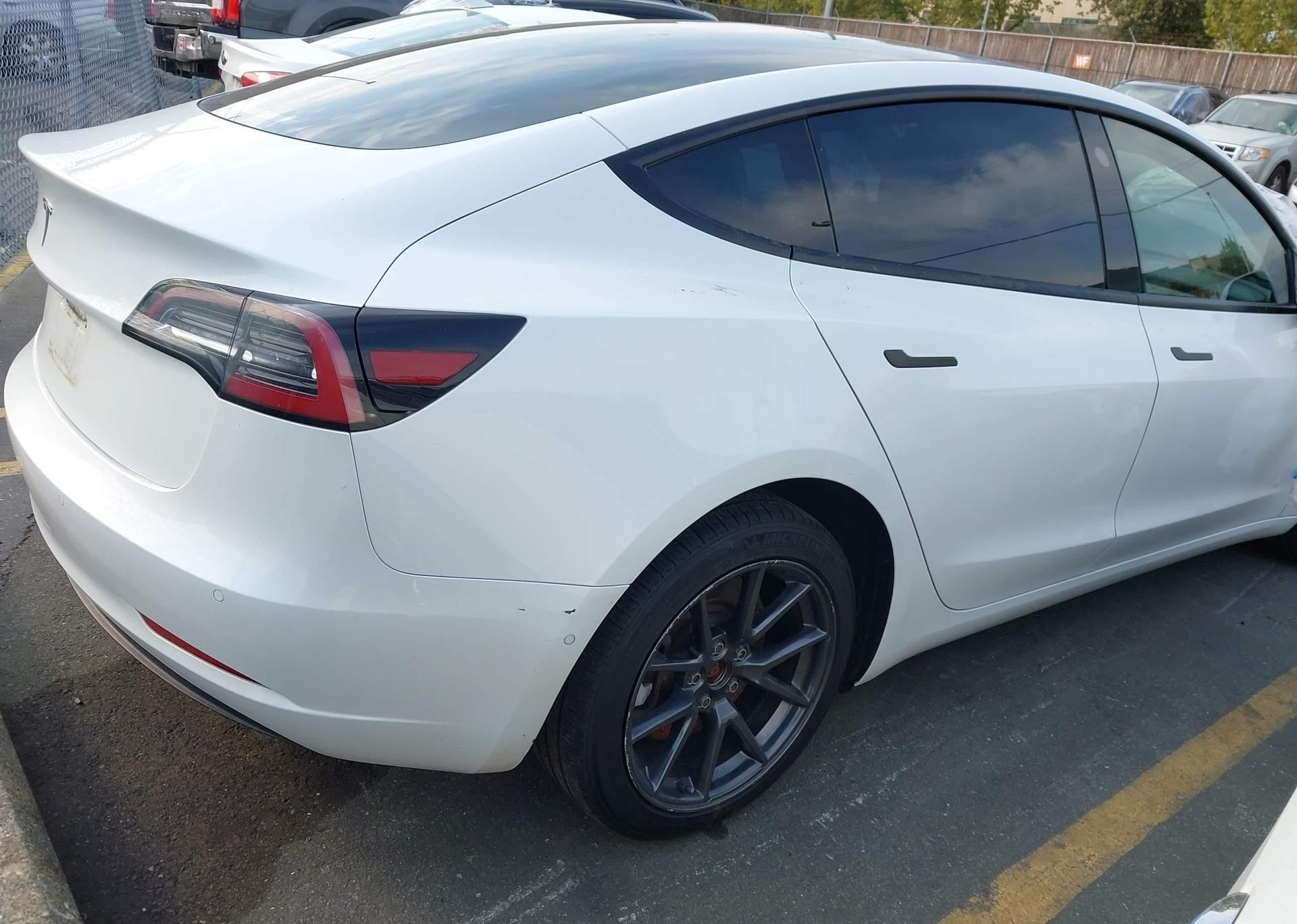 2021 TESLA MODEL 3