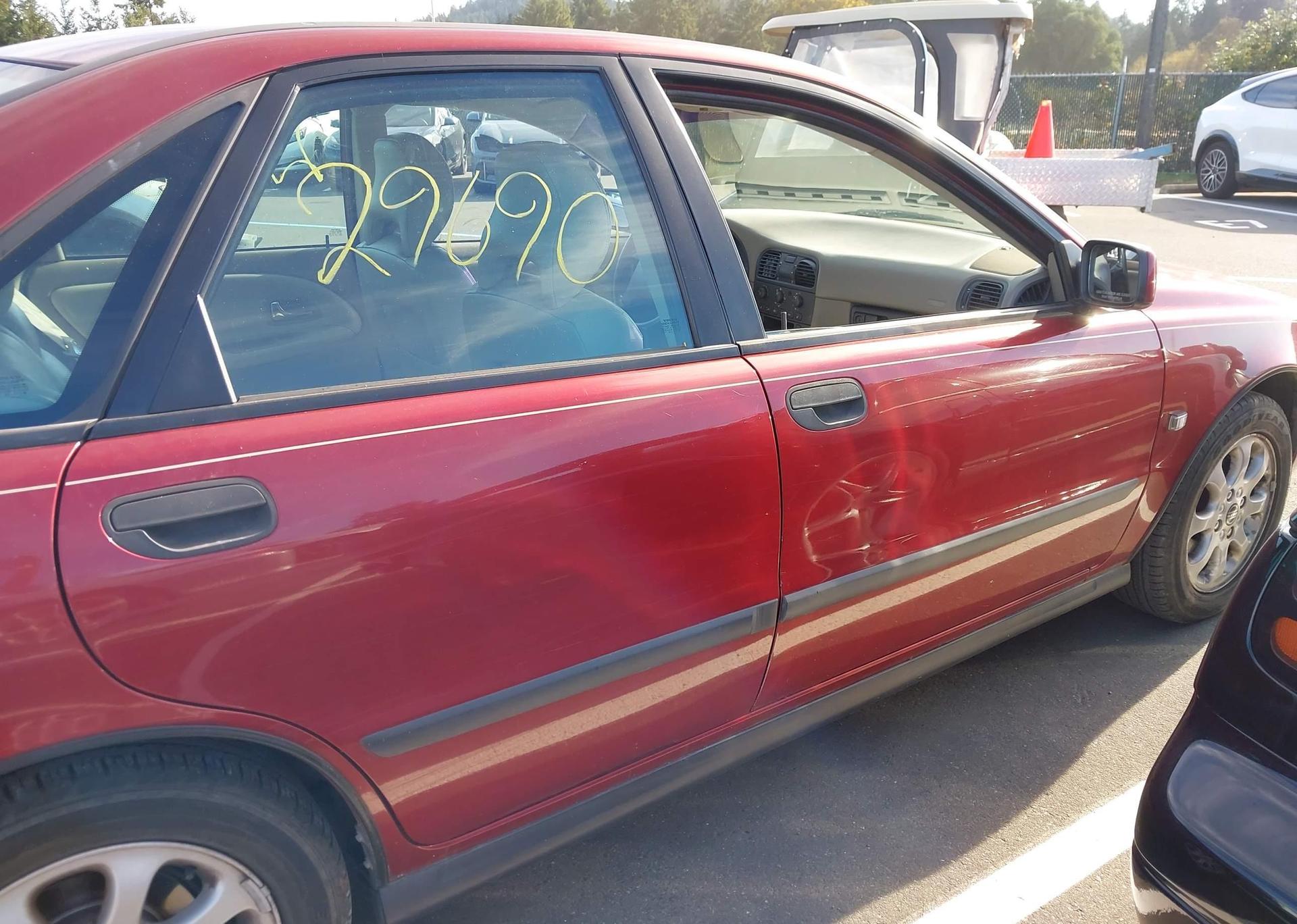 2002 VOLVO S40