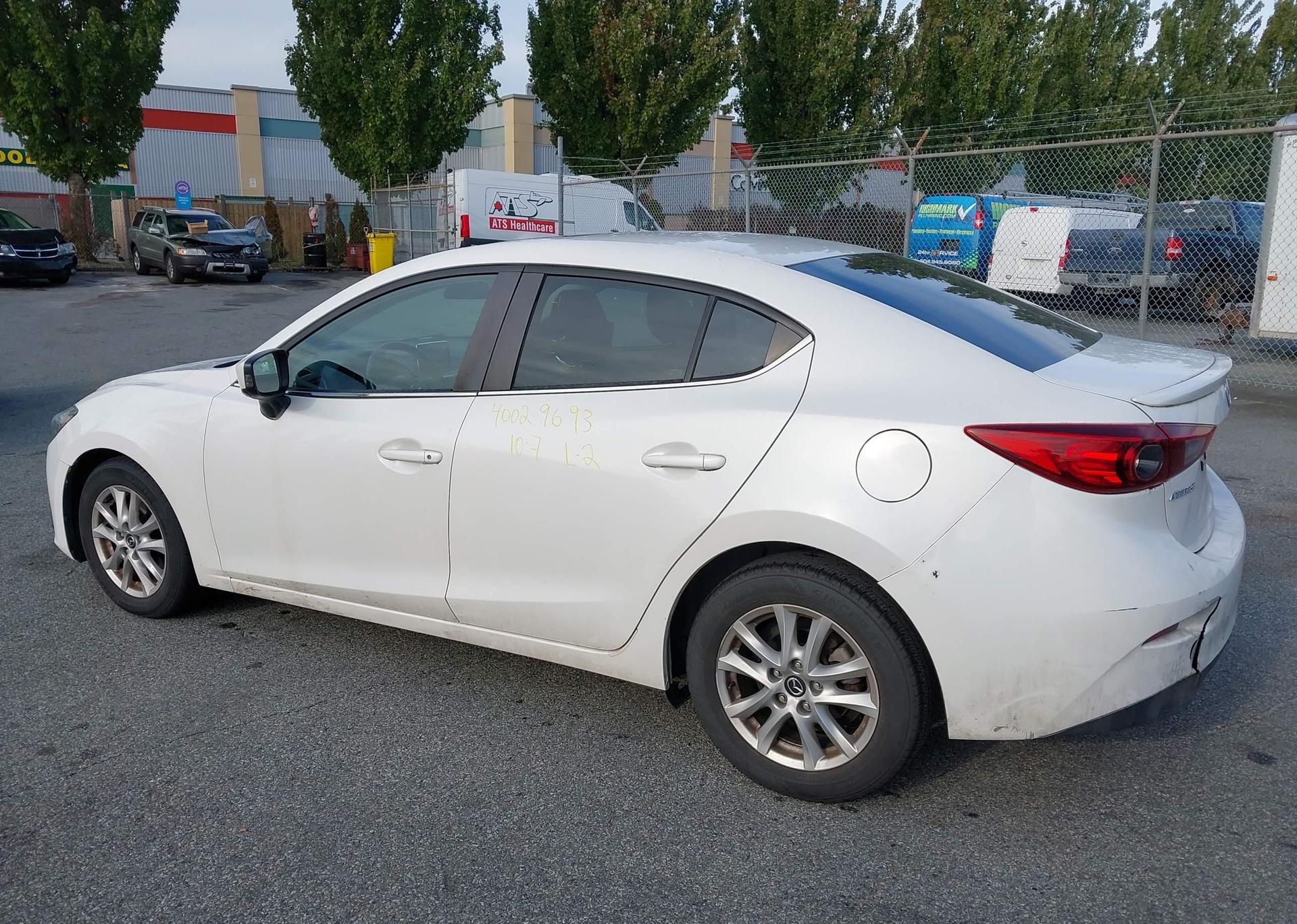 2015 MAZDA 3 TOURING