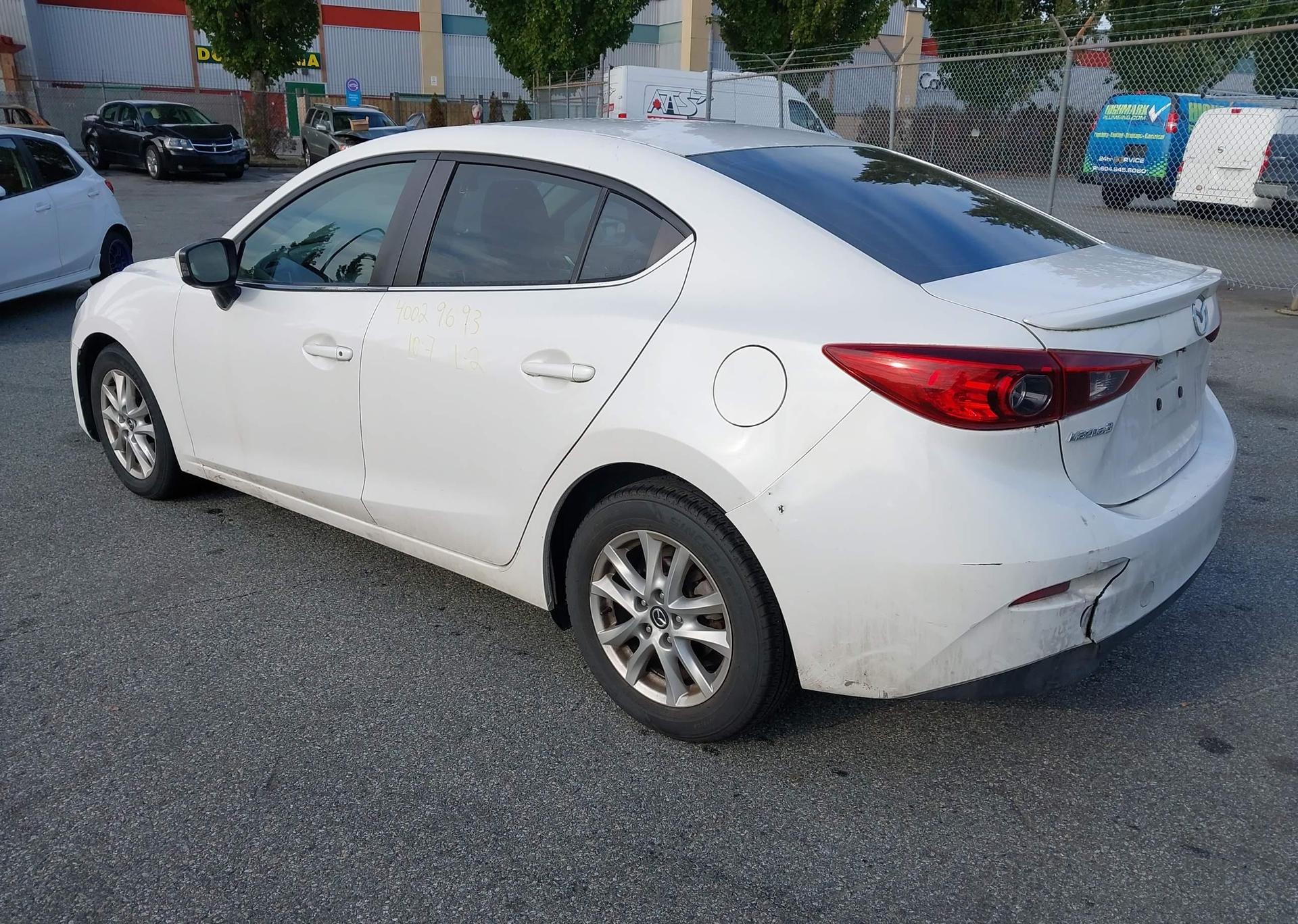 2015 MAZDA 3 TOURING