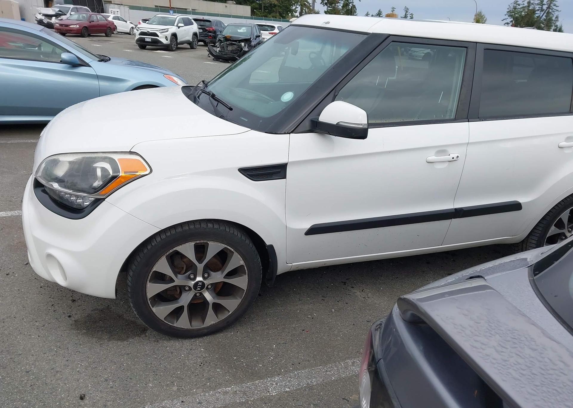 2012 KIA SOUL +