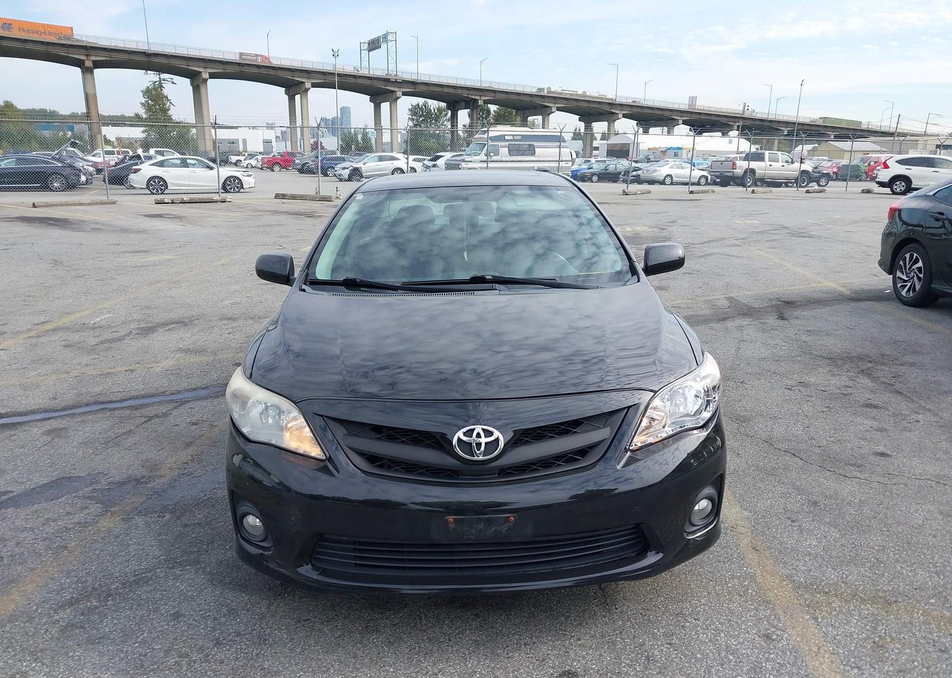 2011 TOYOTA COROLLA S