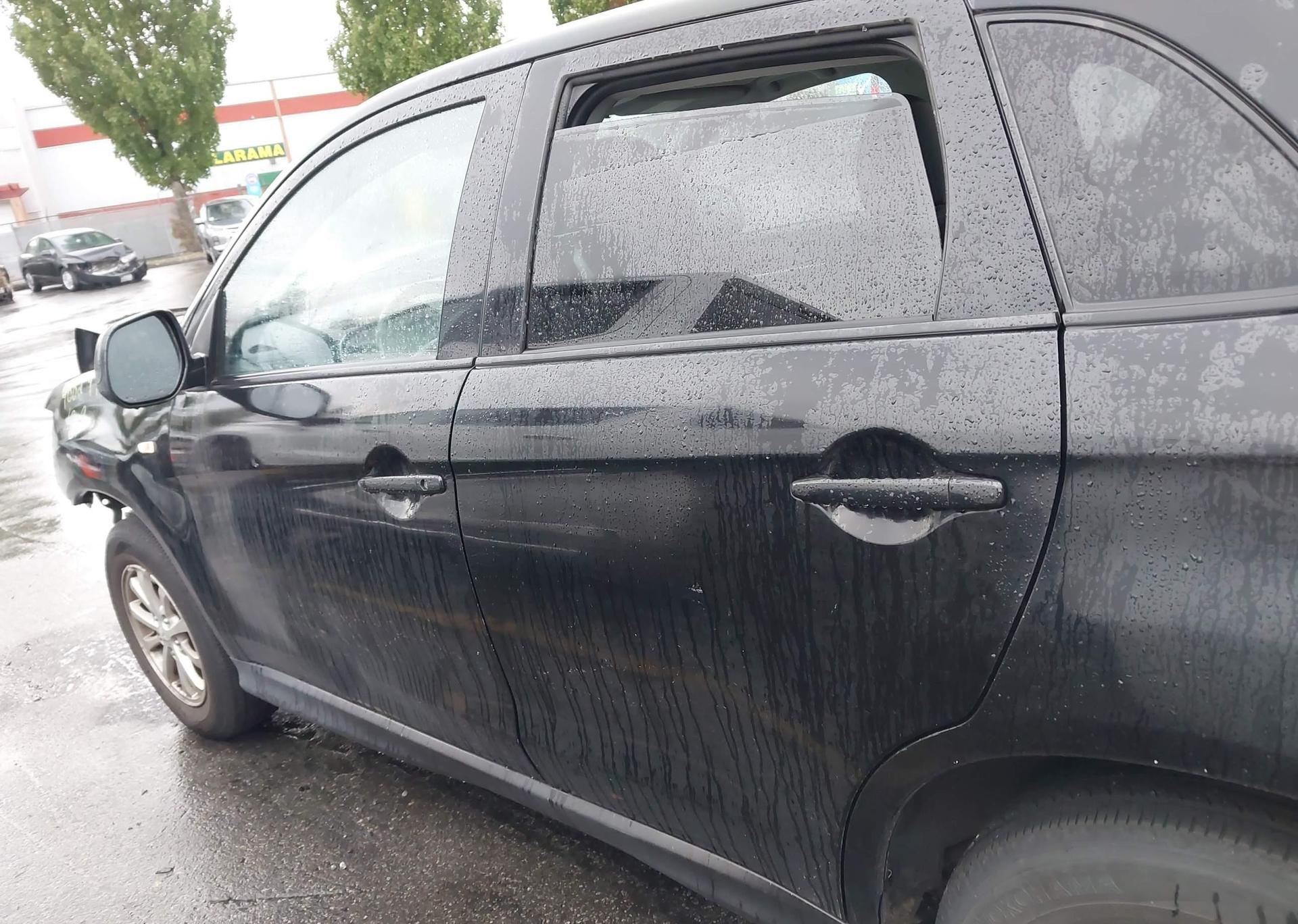 2012 MITSUBISHI RVR