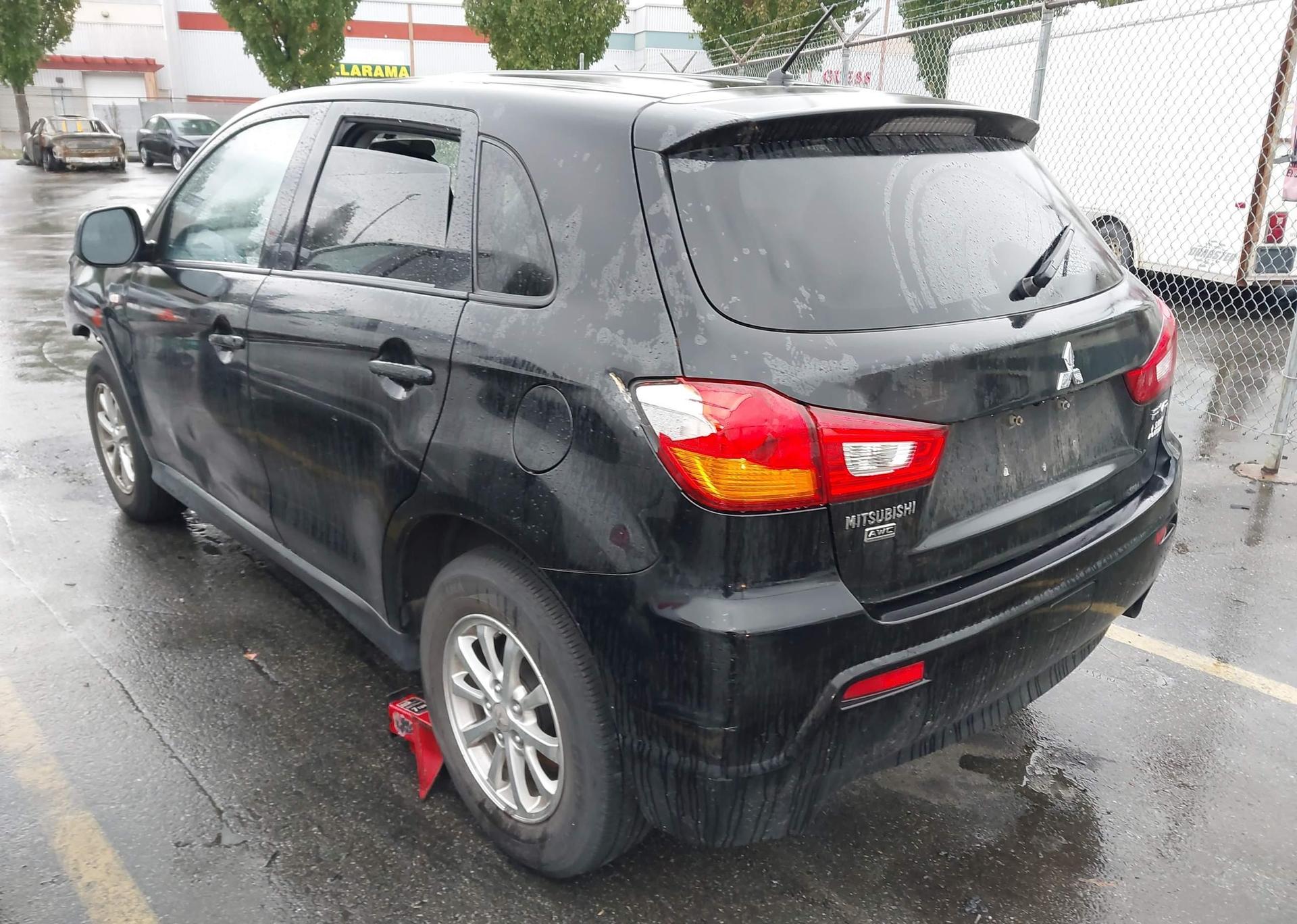 2012 MITSUBISHI RVR