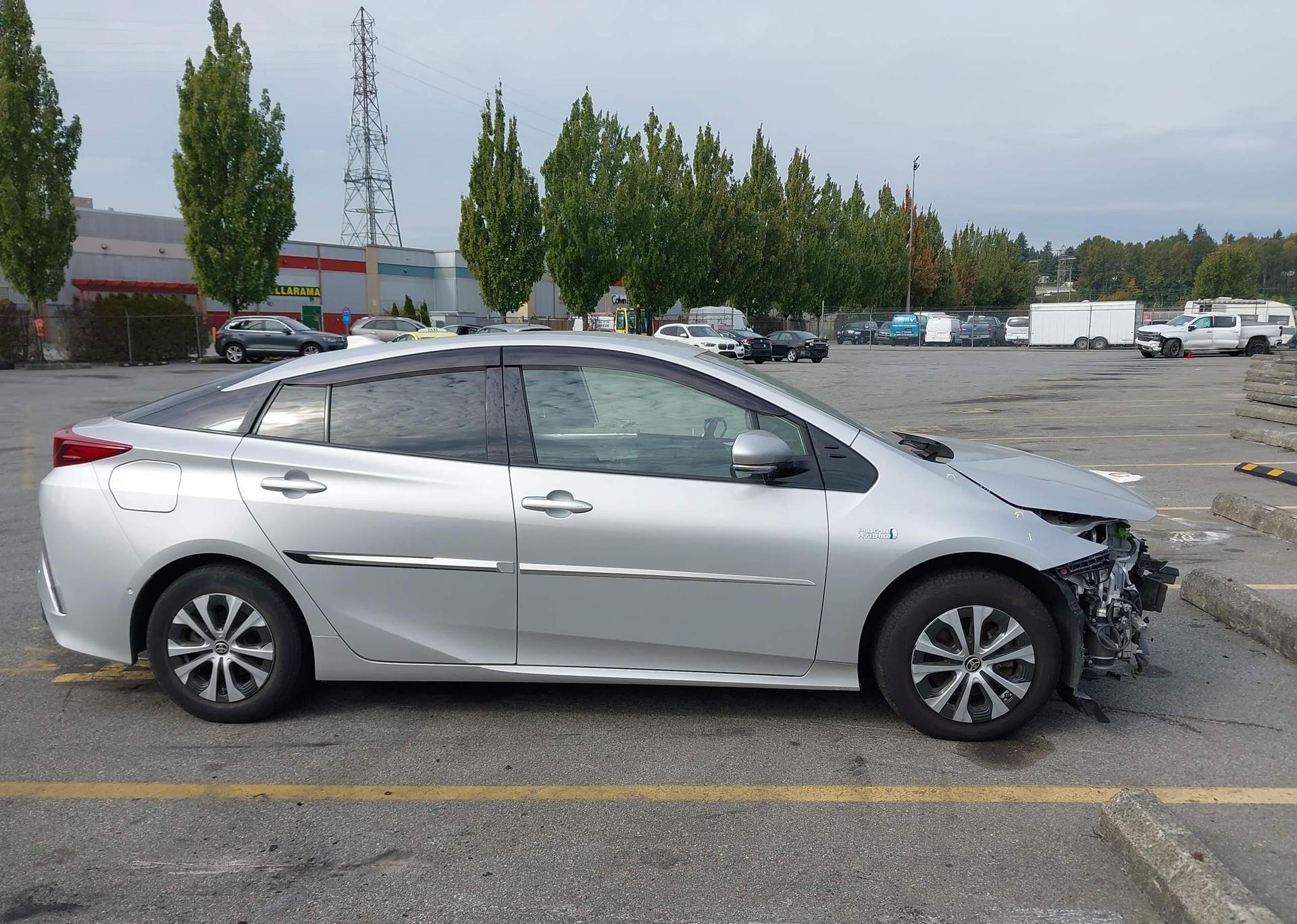 2020 TOYOTA PRIUS