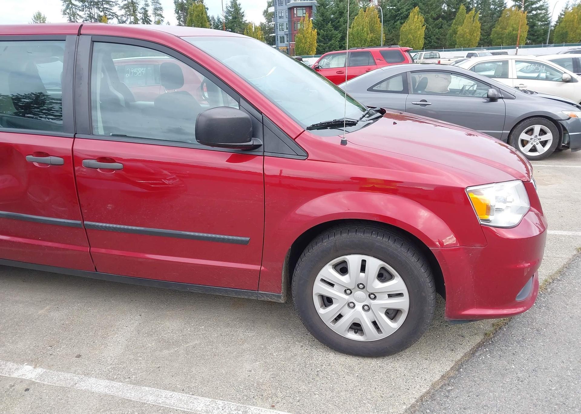 2014 DODGE GRAND CARAVAN SE