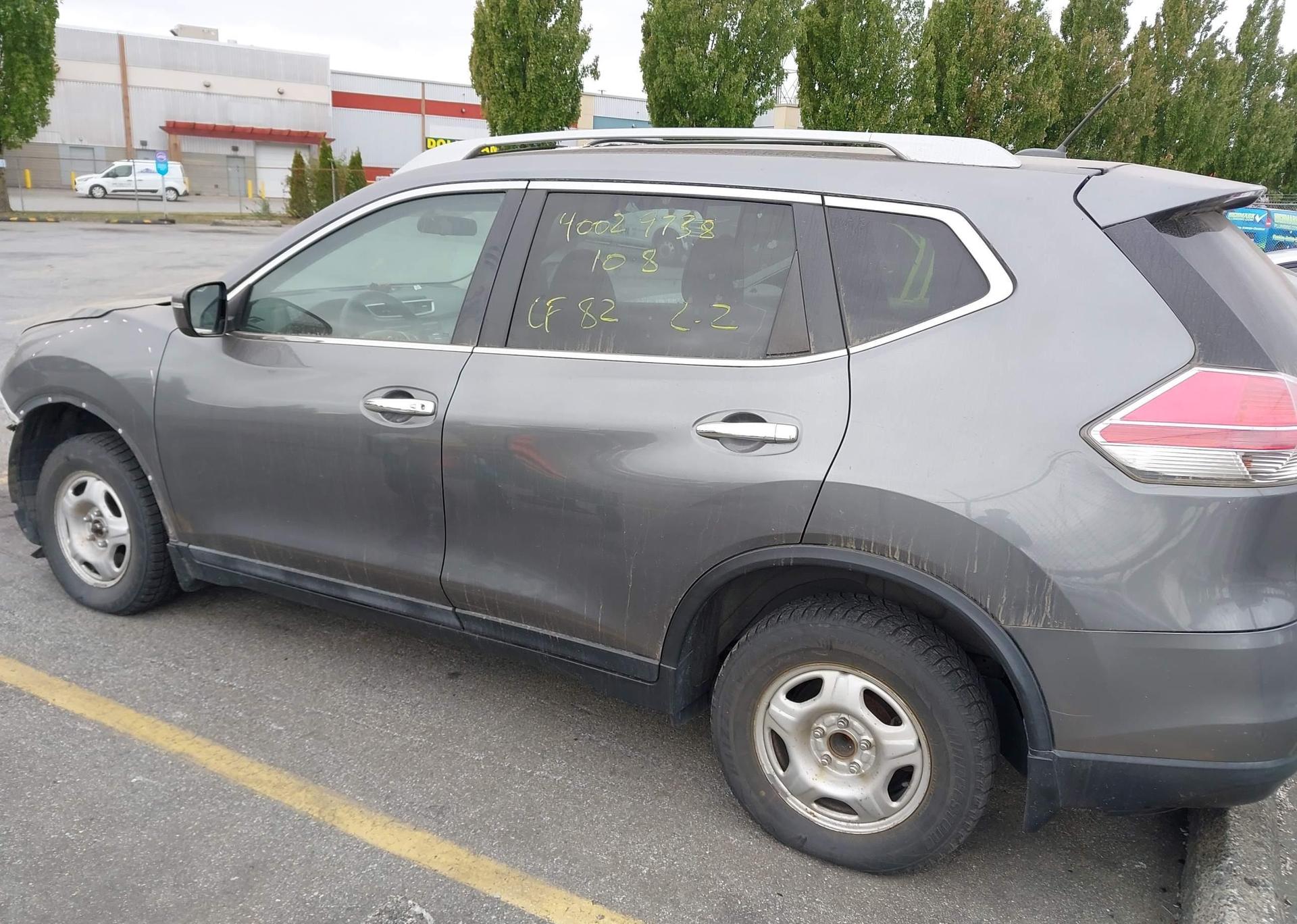 2015 NISSAN ROGUE