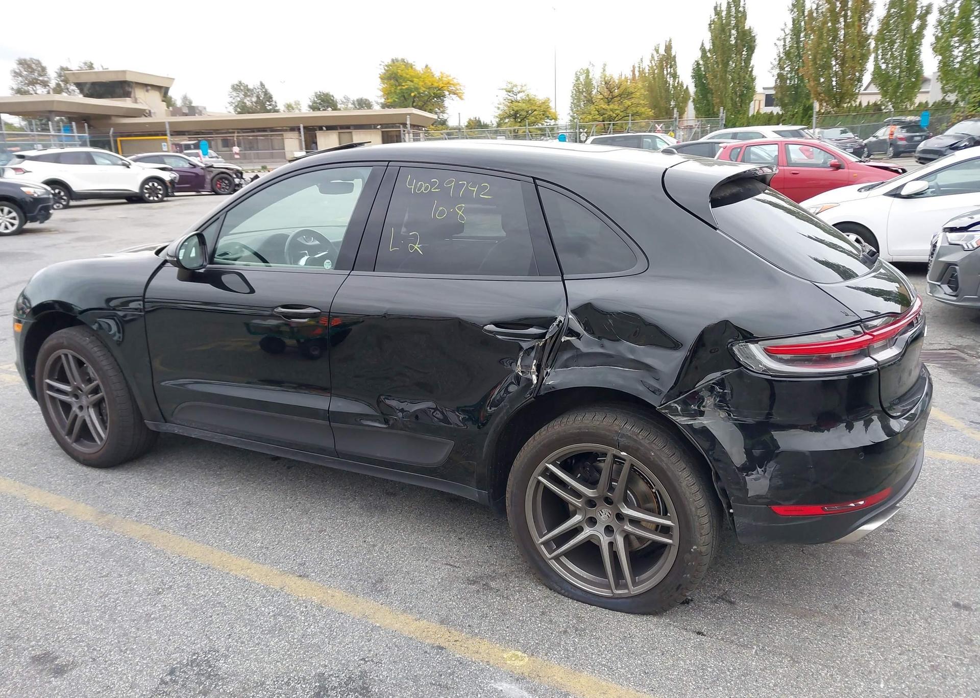 2021 PORSCHE MACAN