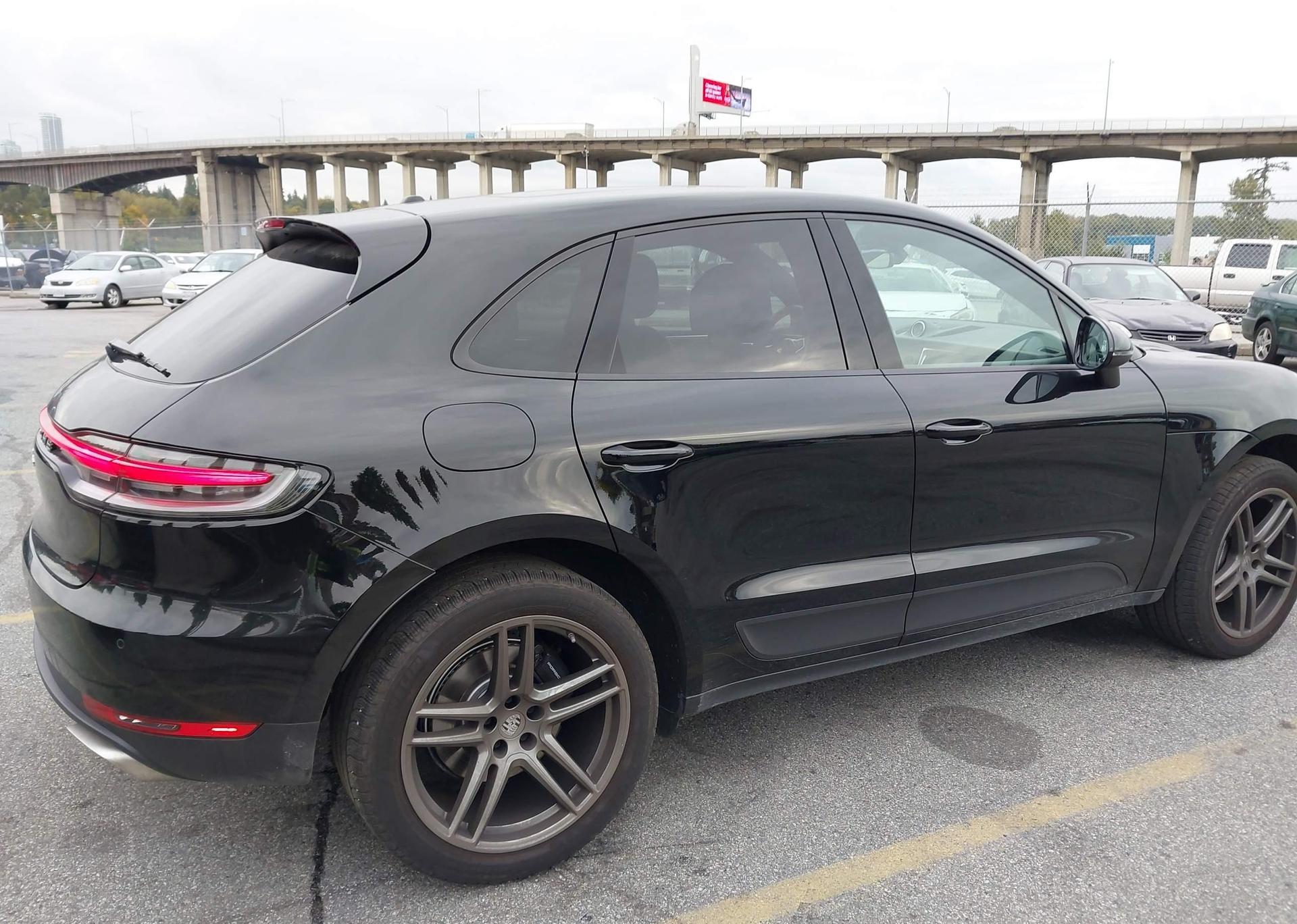 2021 PORSCHE MACAN