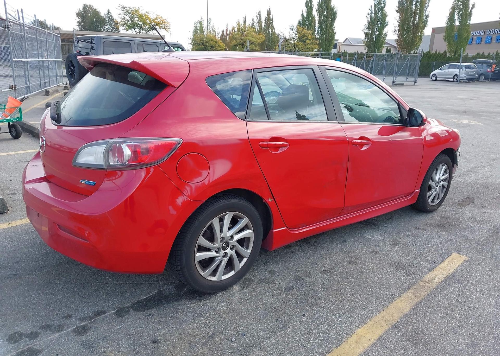2013 MAZDA 3 I