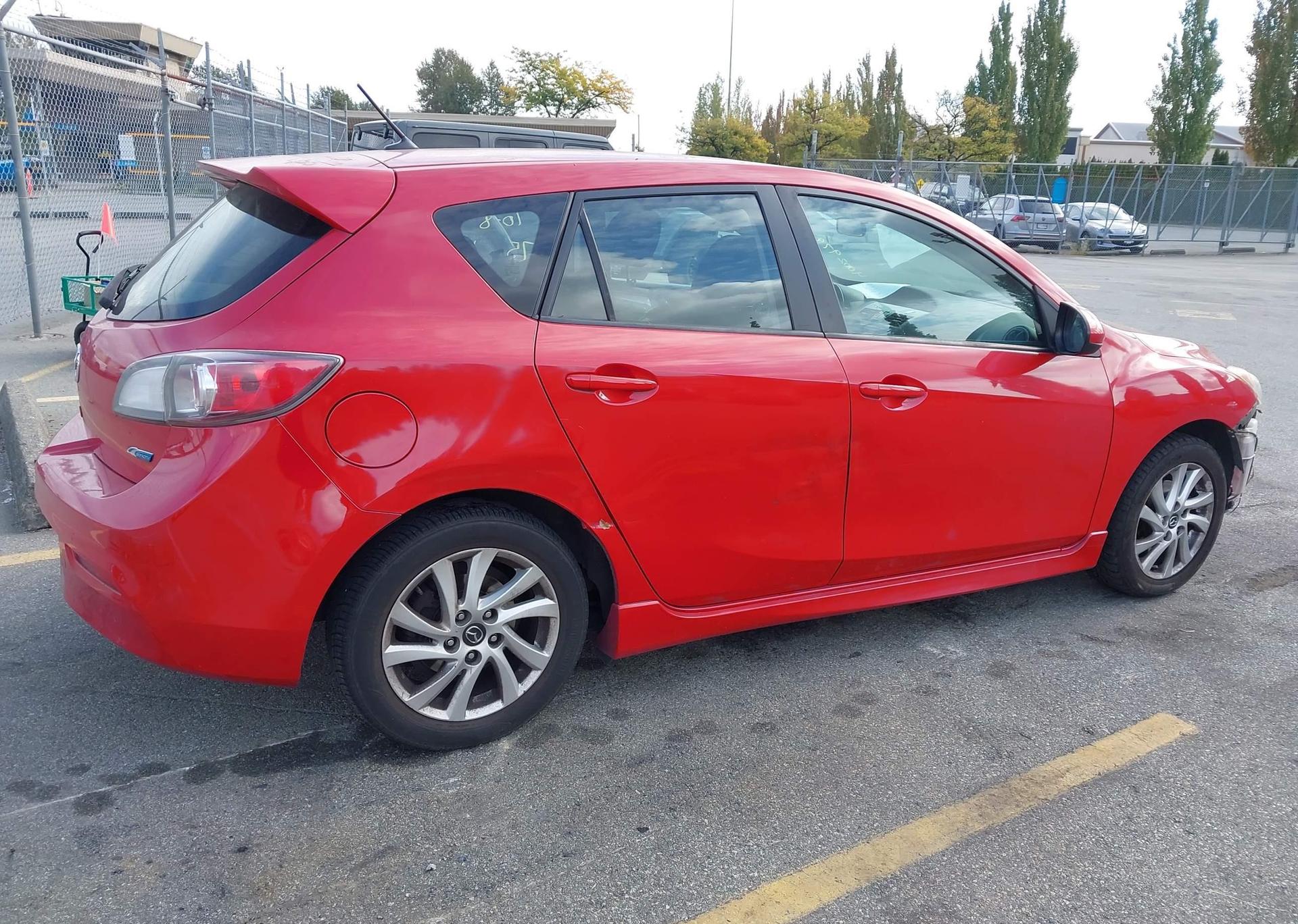 2013 MAZDA 3 I