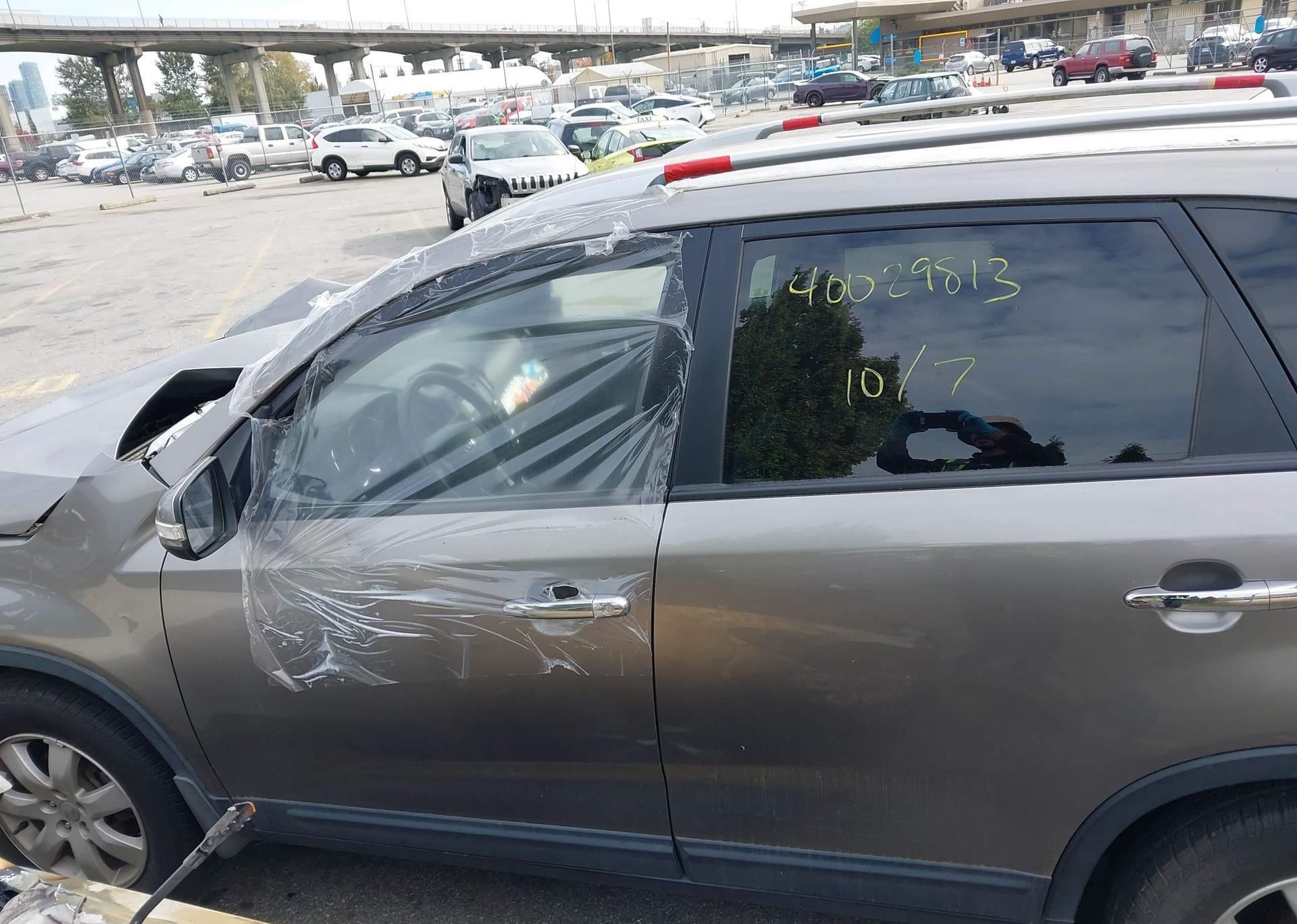2012 KIA SORENTO LX