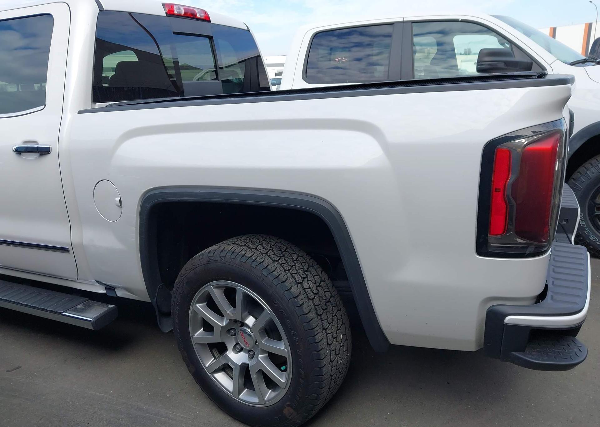 2018 GMC SIERRA K1500 DENALI