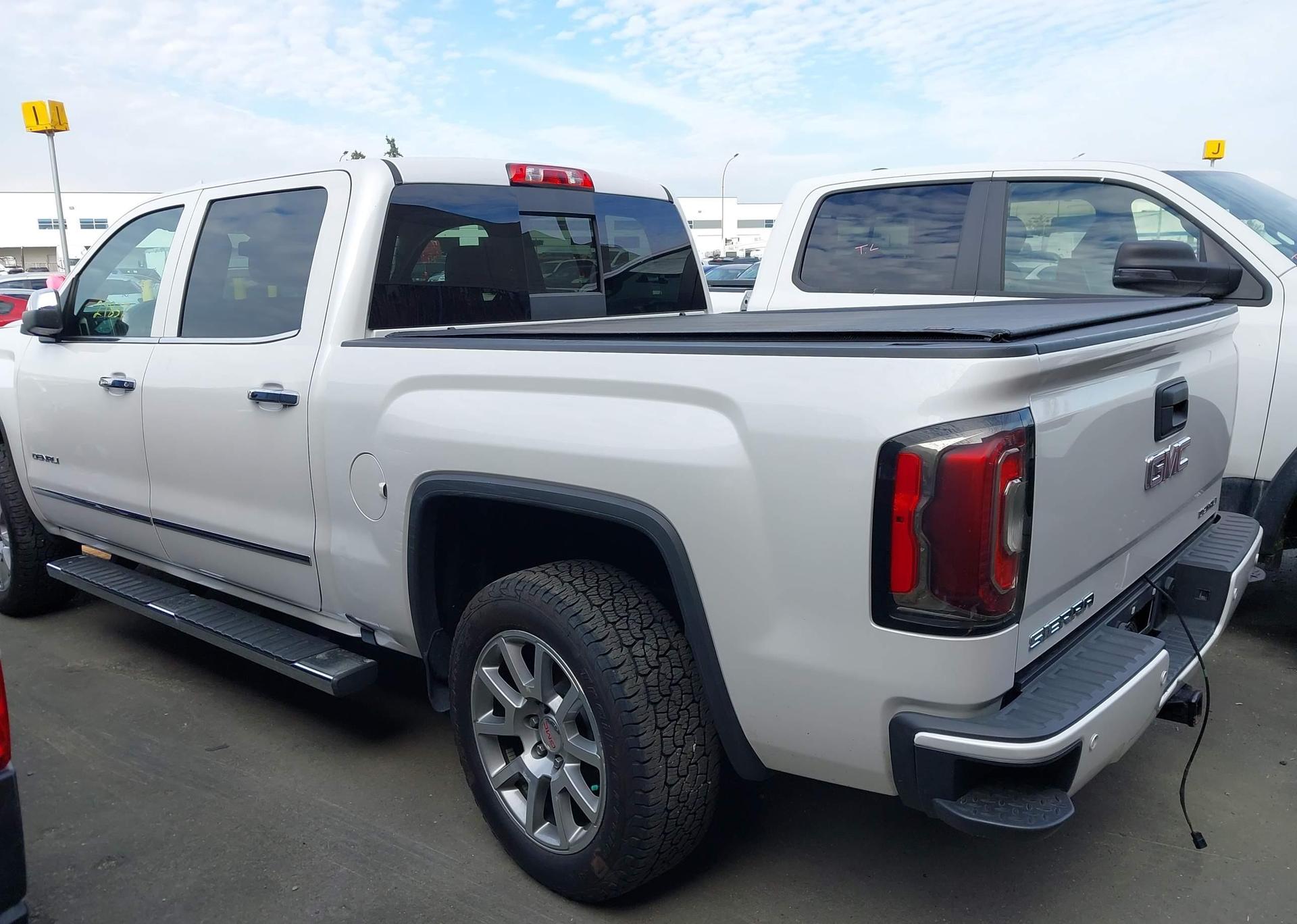 2018 GMC SIERRA K1500 DENALI
