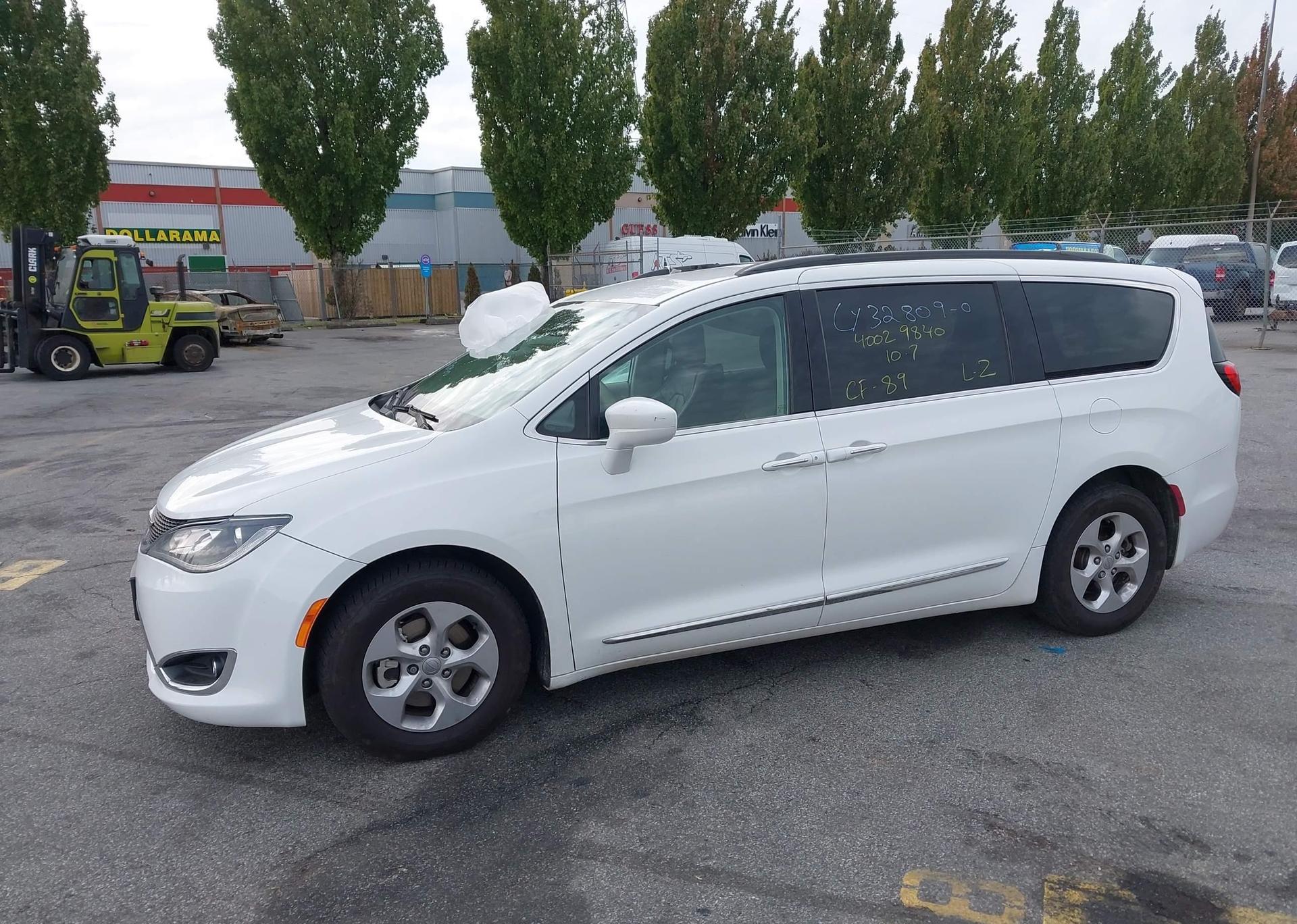 2017 CHRYSLER PACIFICA TOURING L