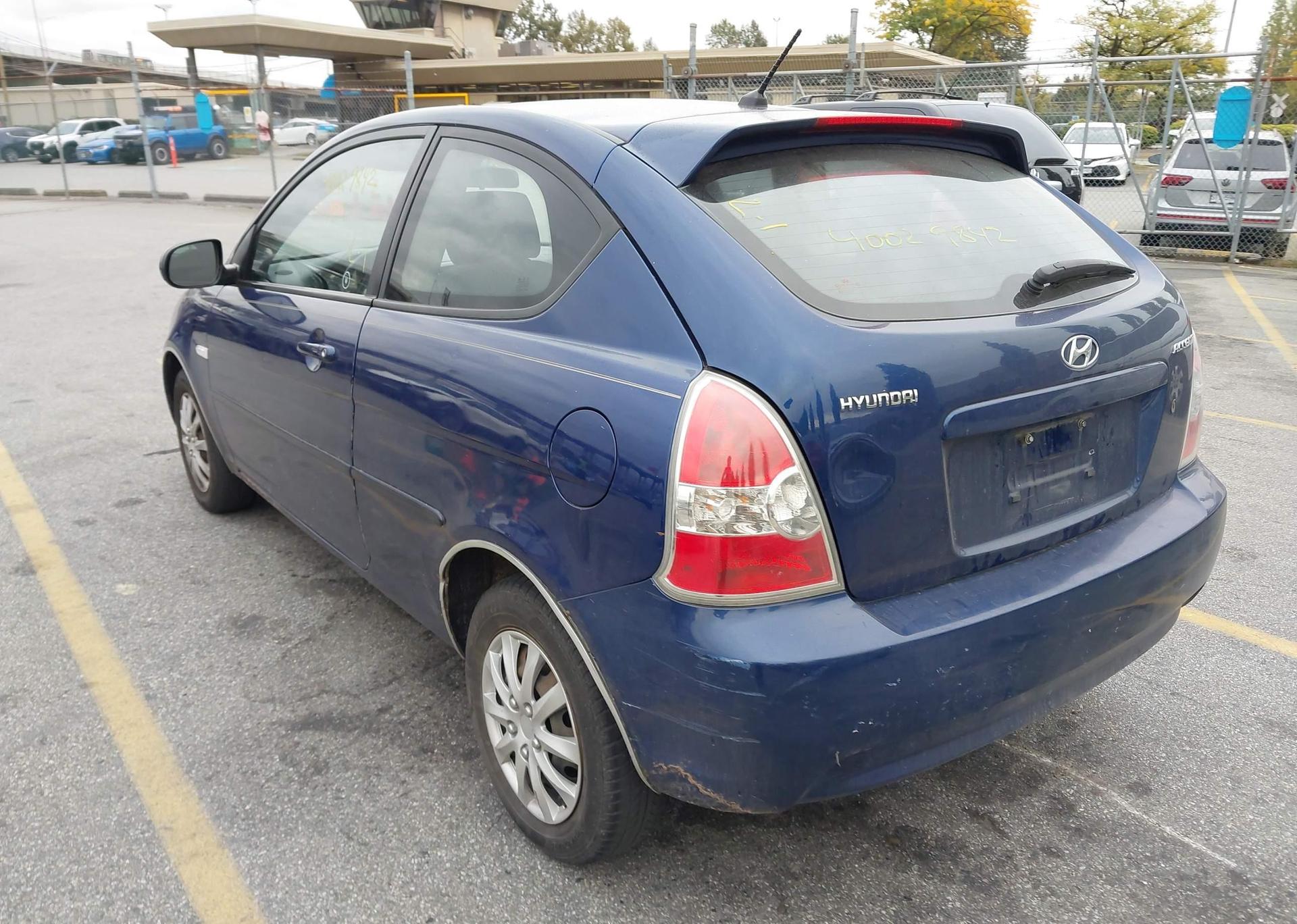 2010 HYUNDAI ACCENT SE