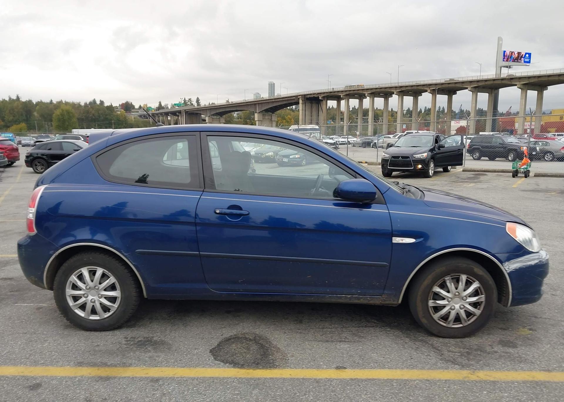 2010 HYUNDAI ACCENT SE