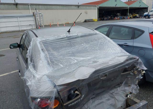 2004 MAZDA 3 S