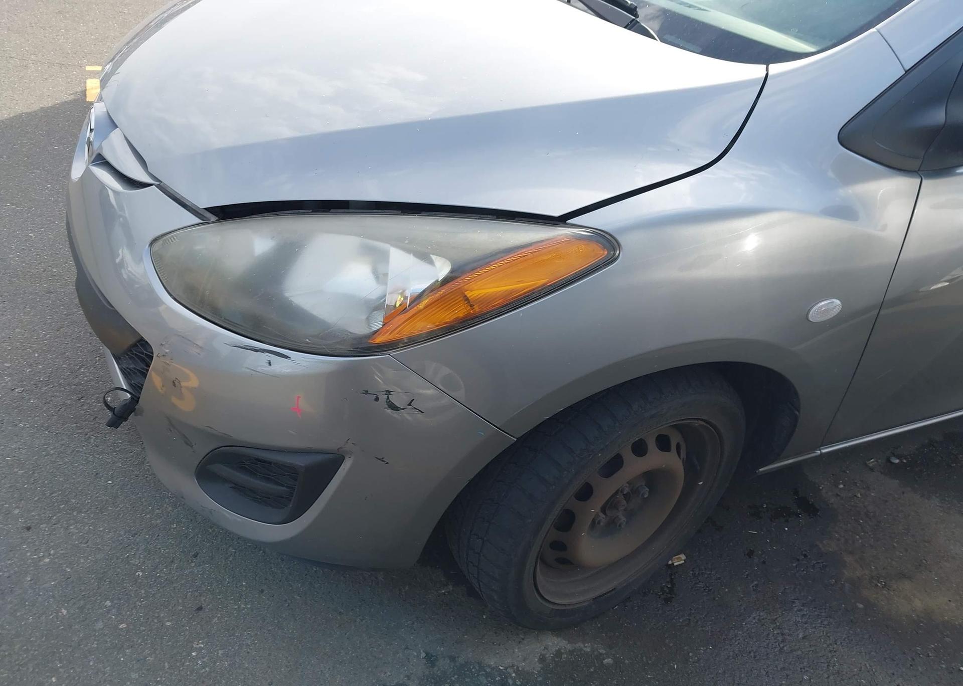 2013 MAZDA MAZDA2