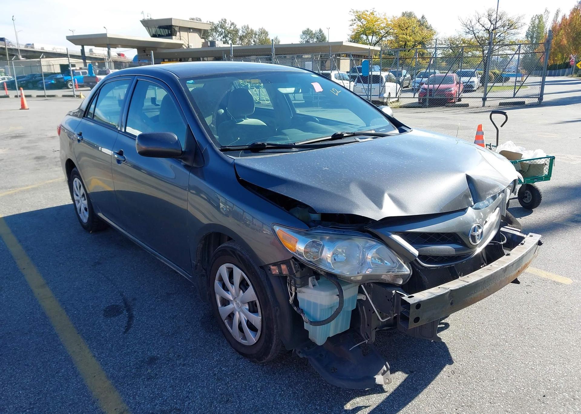 2013 TOYOTA COROLLA S
