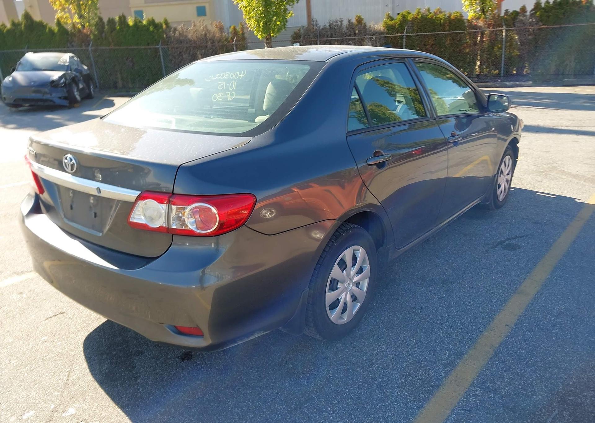2013 TOYOTA COROLLA S